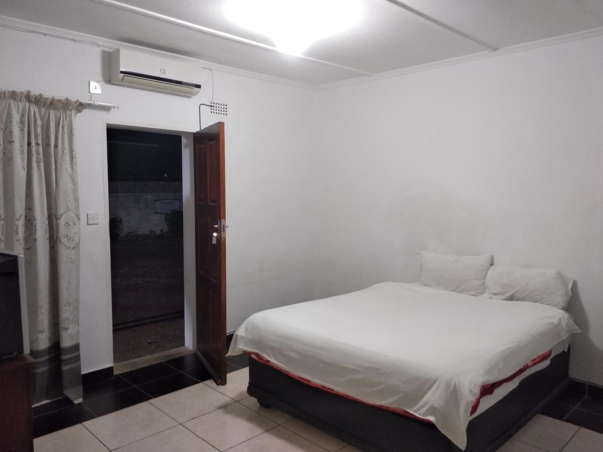 Brackendene Lodge 哈博罗内 外观 照片